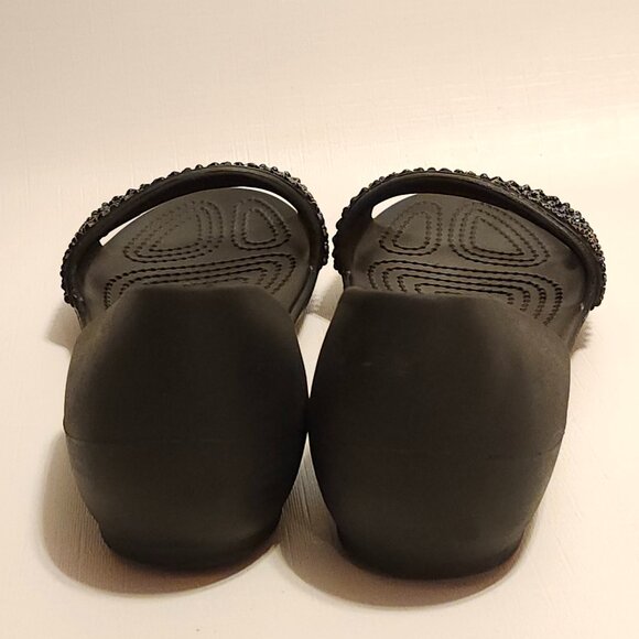 Crocs Lina D'Orsay Black Sandals Embellished Toes Sz 8 - Picture 2 of 9